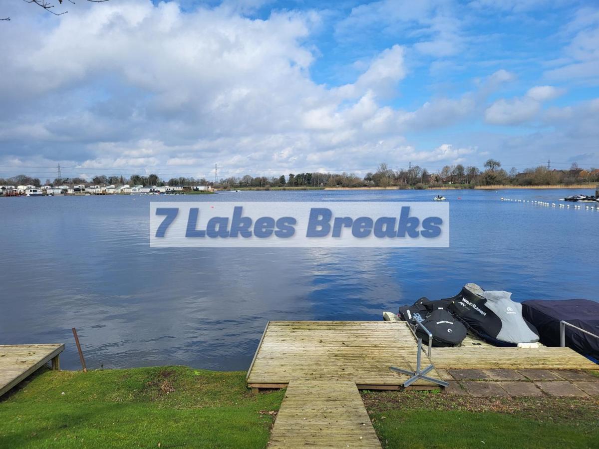 7 Lakes Breaks At 7 Lakes Country Park Crowle  Exteriér fotografie